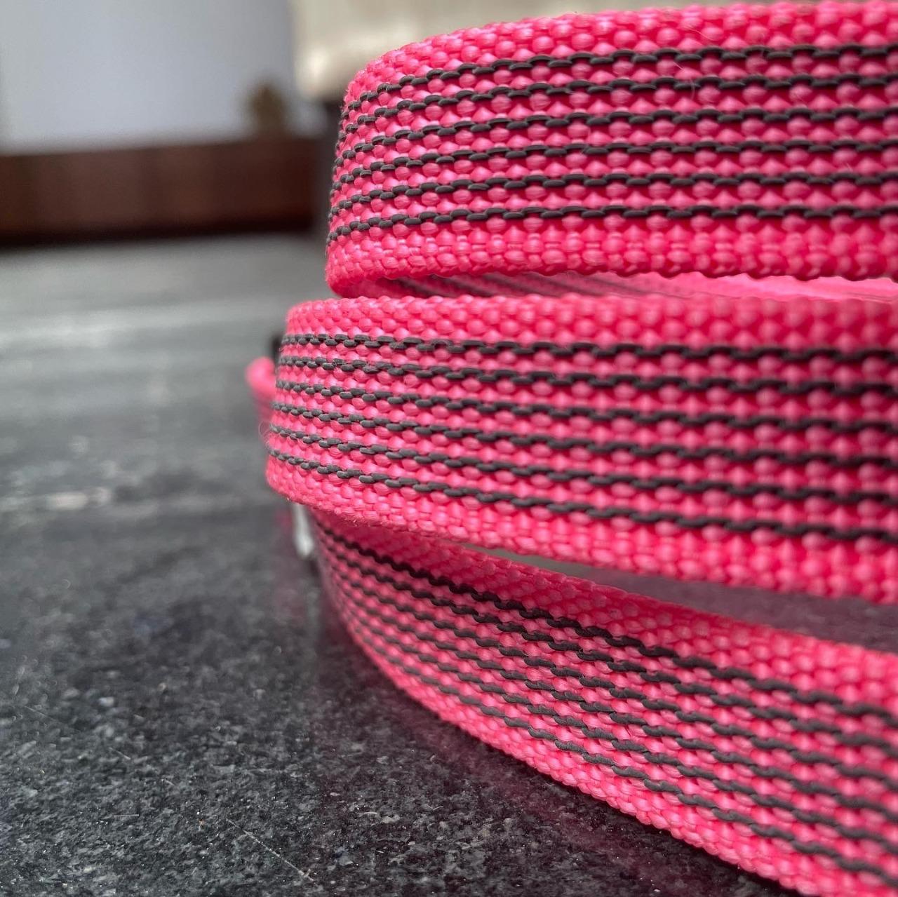 Rubber Grip Leash - Hot Pink